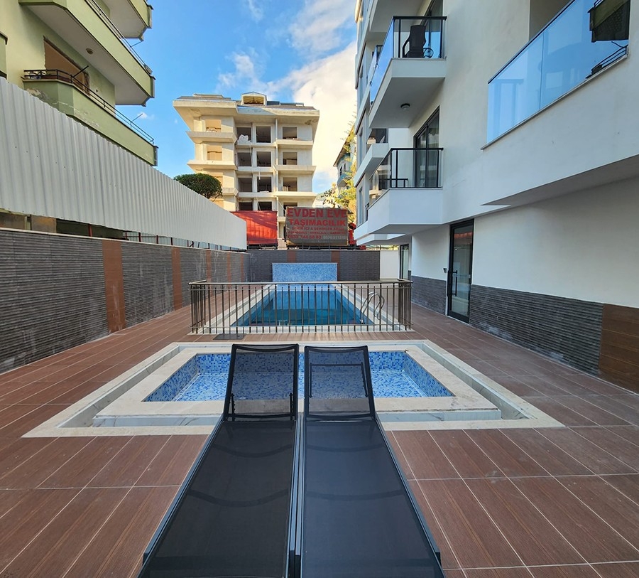 One-bedroom apartment in a newly built complex, Alanya downtown