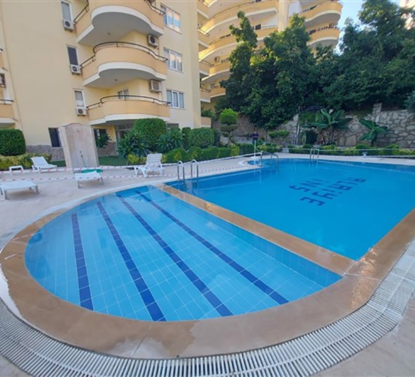 Spacious 4+1 Apartment with Mountain View in Cikcilli