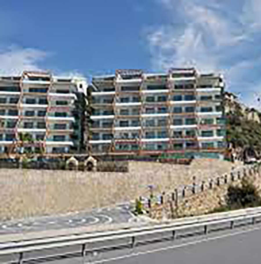 Exlusive apartment on the beachfront in Kargicak, Alanya