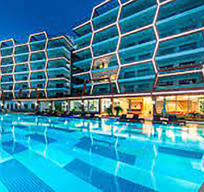 Exlusive apartment on the beachfront in Kargicak, Alanya