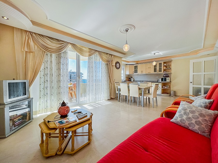 Stunning 2+1 Apartment with Sea and Castle Views, Alanya - Mahmutlar