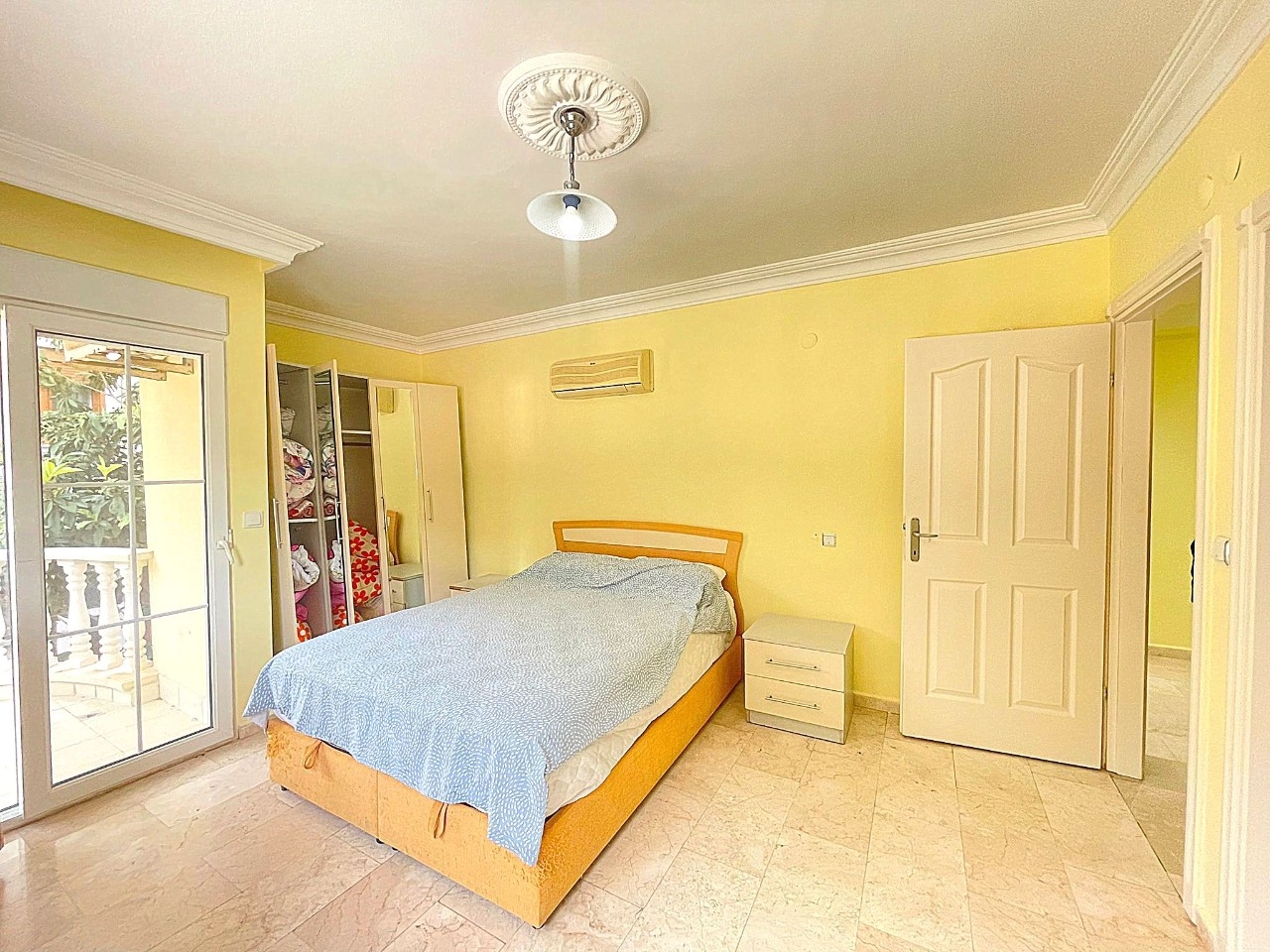 Furnished 2-bedroom apartment 350m from the beach in Mahmutlar