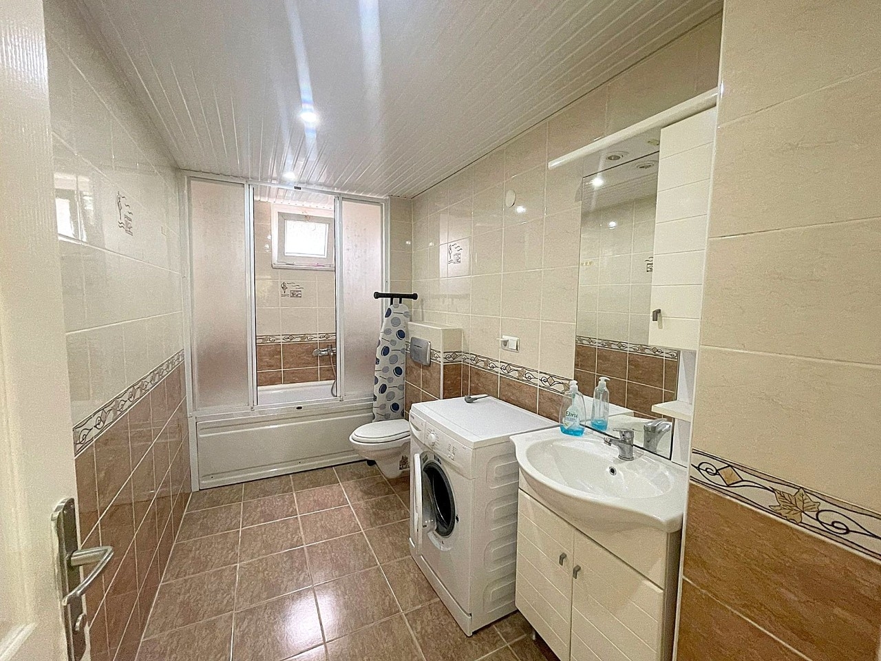Furnished 2-bedroom apartment 350m from the beach in Mahmutlar