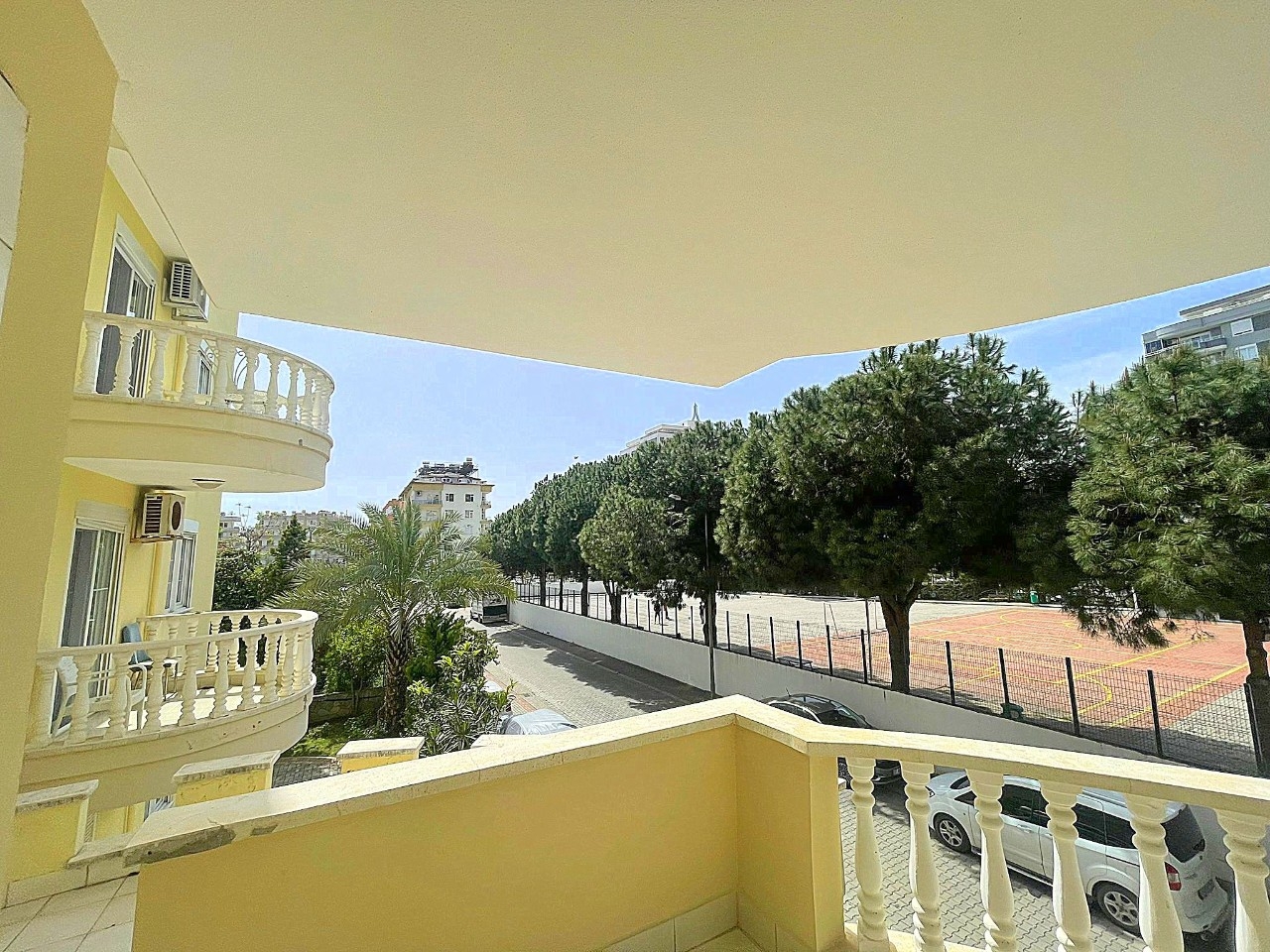 Furnished 2-bedroom apartment 350m from the beach in Mahmutlar