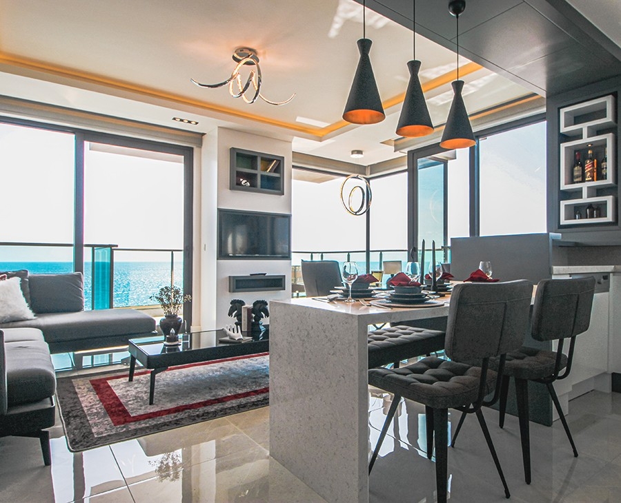 Luxury 2-bedroom beachfront apartment in Mahmutlar