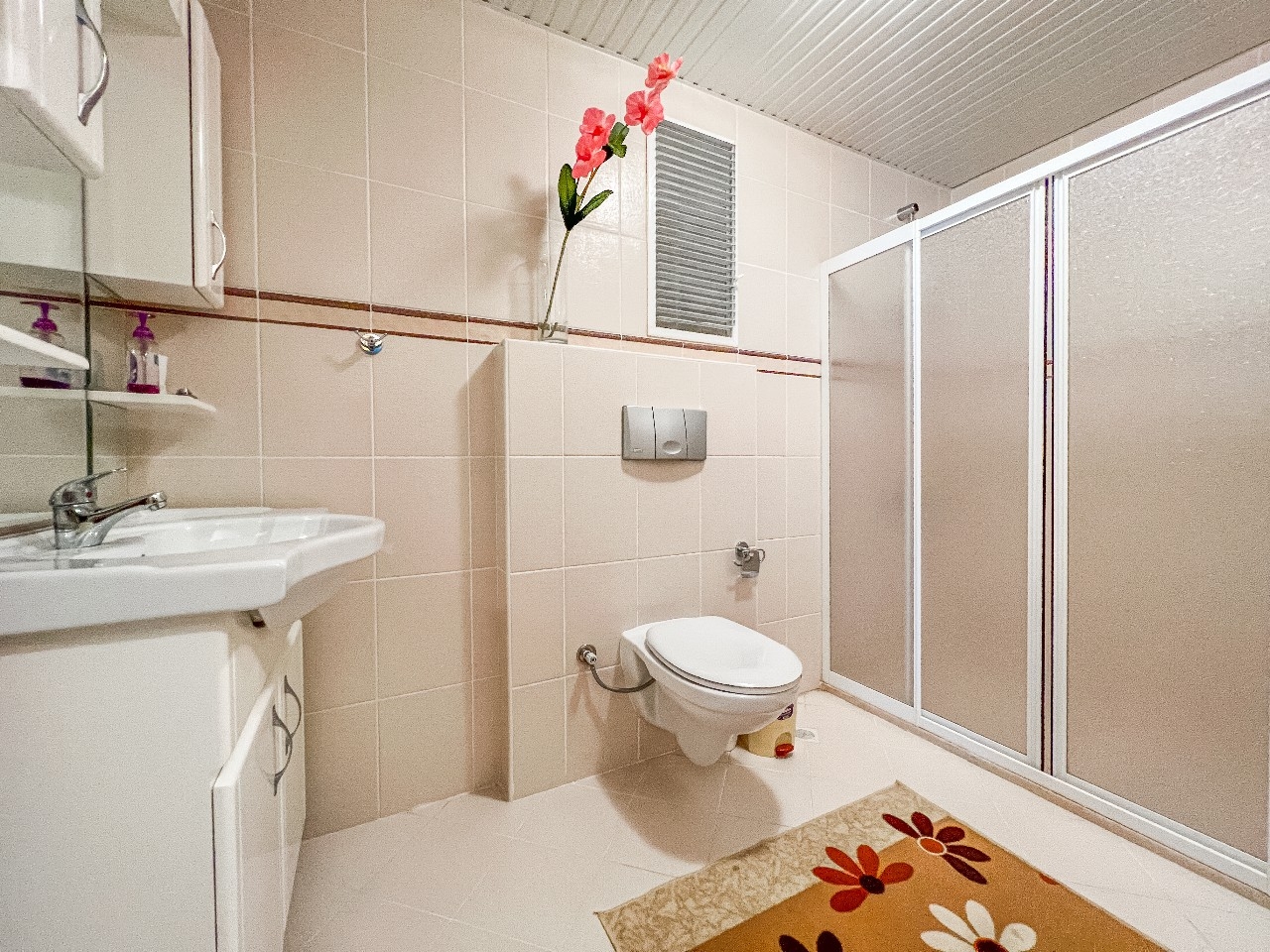 2+1 Wohnung mit Burg- und Bergblick, Tosmur