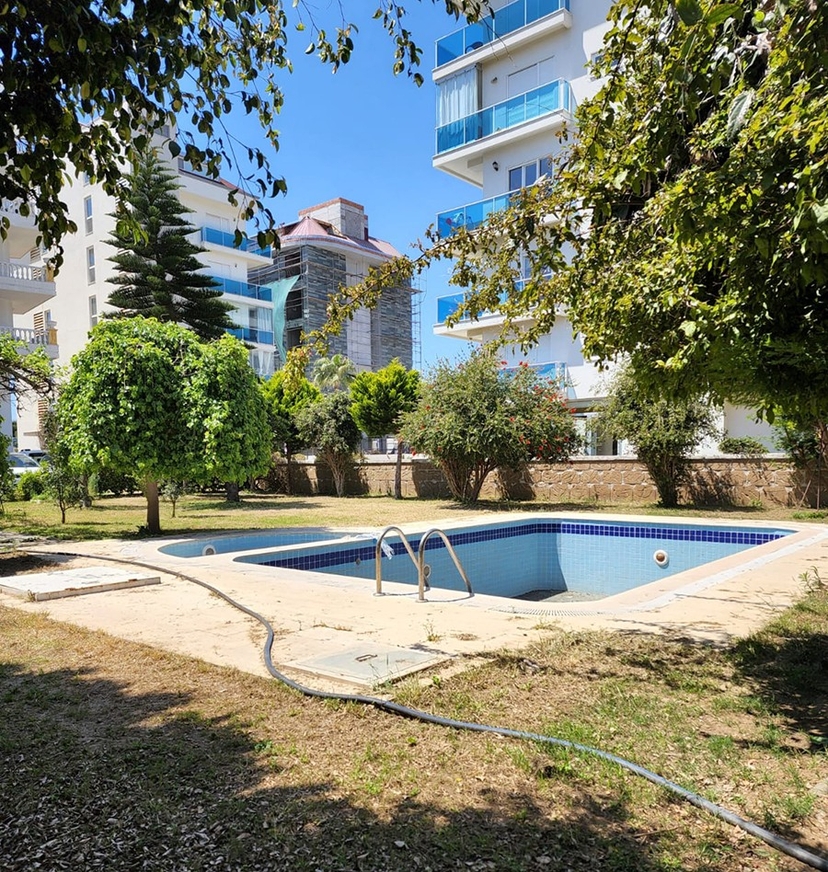Furnished 3+1 luxury apartment right by the sea in Alanya