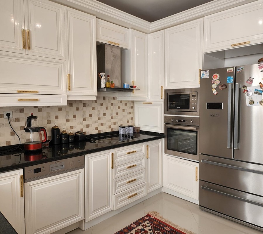 Furnished 3+1 luxury apartment right by the sea in Alanya