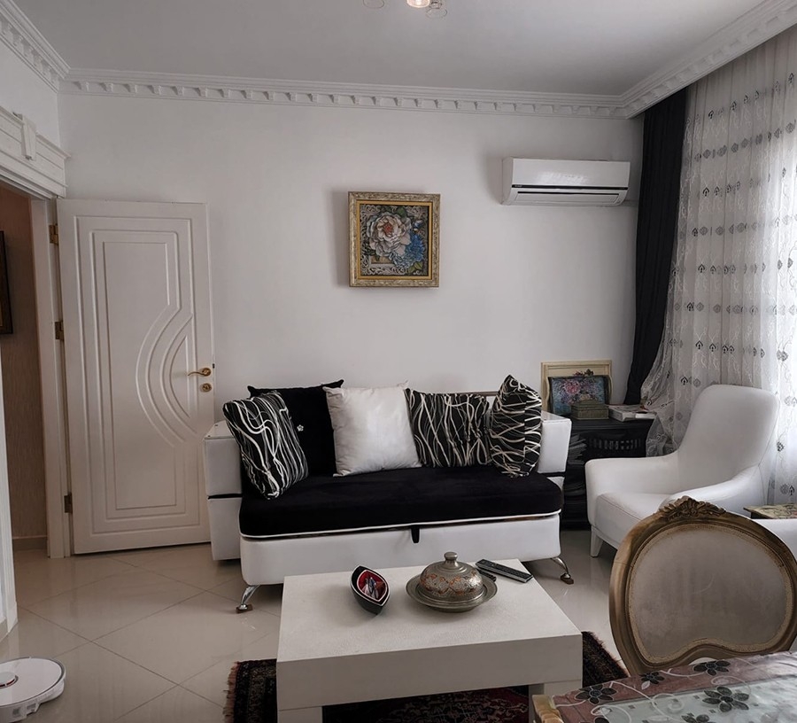 Furnished 3+1 luxury apartment right by the sea in Alanya