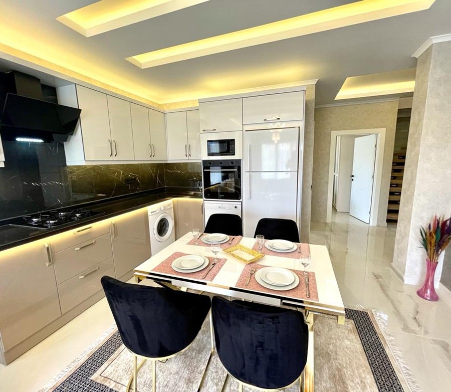 Luxury 2+1 Garden Floor with Mountain View, Alanya - Oba