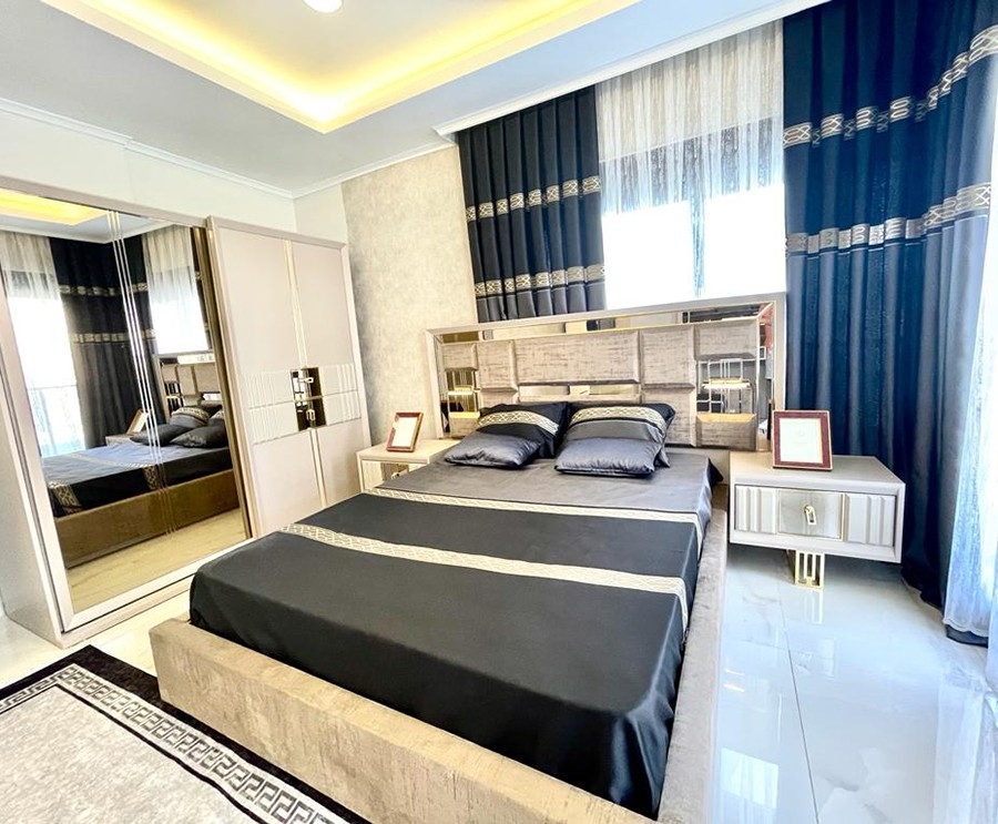 Luxury 2+1 Garden Floor with Mountain View, Alanya - Oba