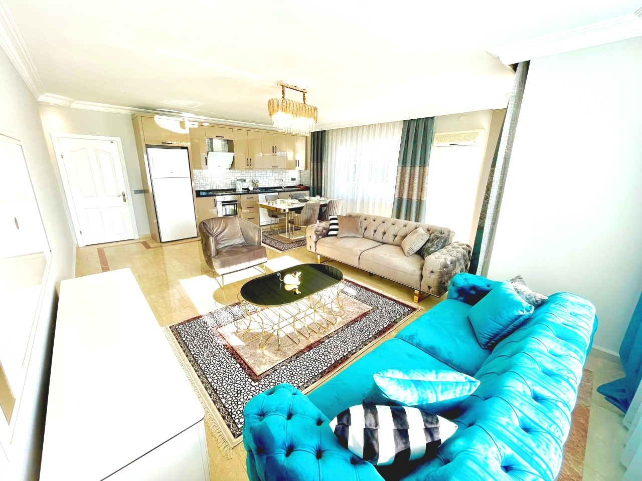 3+1 Penthouse with Castle and Mountain Views, Alanya - Oba
