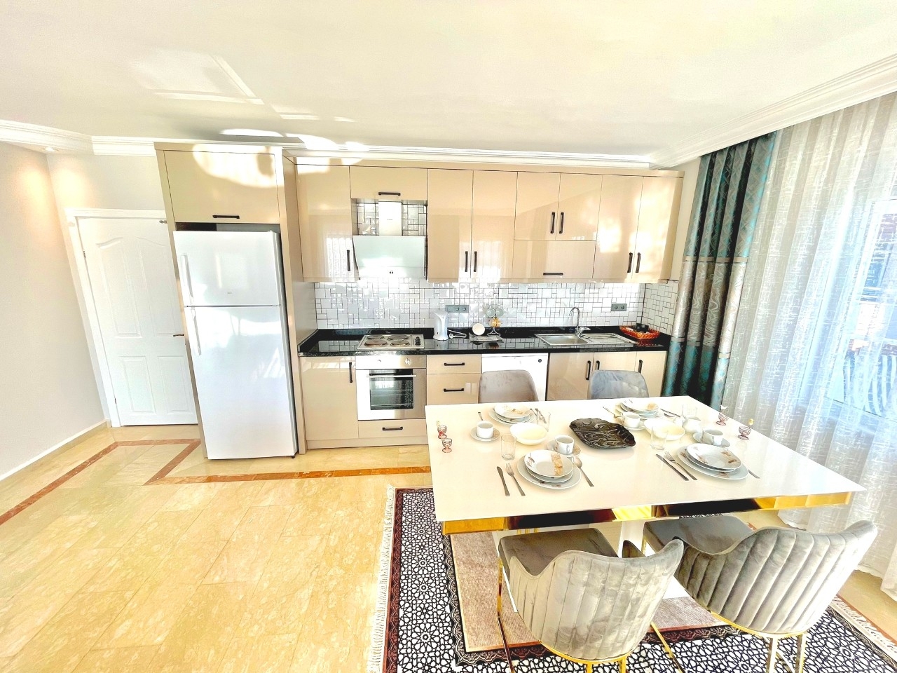 3+1 Penthouse with Castle and Mountain Views, Alanya - Oba