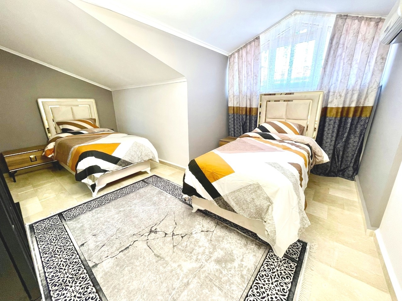 3+1 Penthouse with Castle and Mountain Views, Alanya - Oba