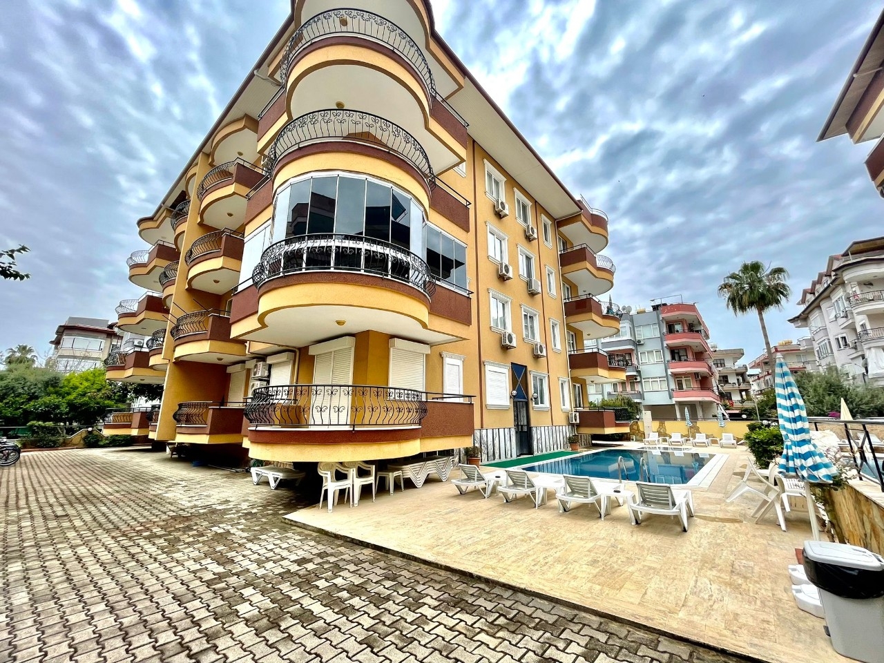 2+1 Wohnung mit Bergblick in Oba, Alanya
