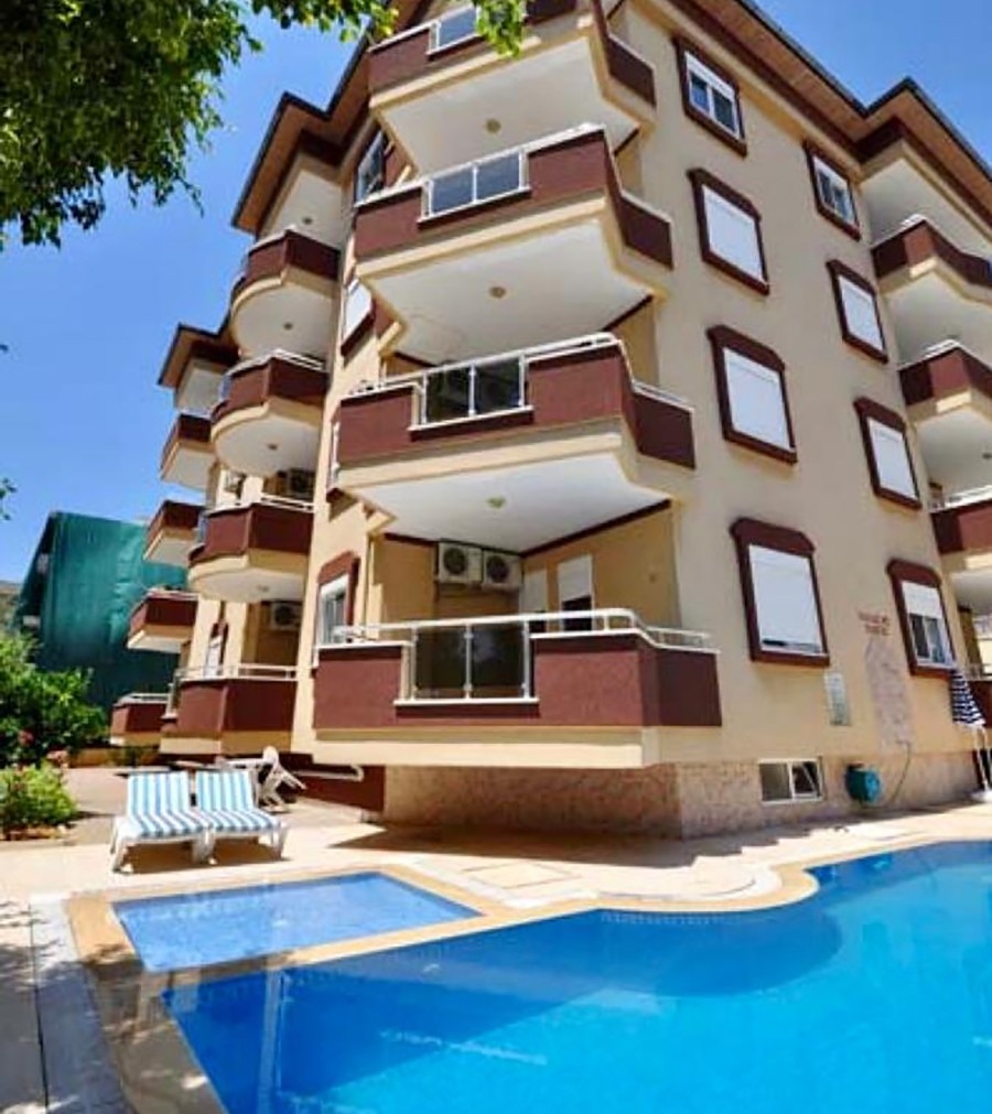 Romslig 3+1 Penthouse med Fjellutsikt i Alanya - Oba
