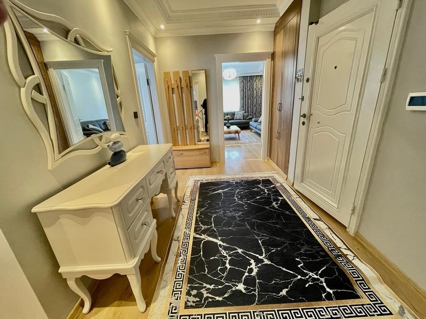 Romslig 3+1 Penthouse med Fjellutsikt i Alanya - Oba