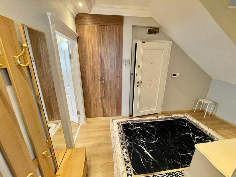 Romslig 3+1 Penthouse med Fjellutsikt i Alanya - Oba