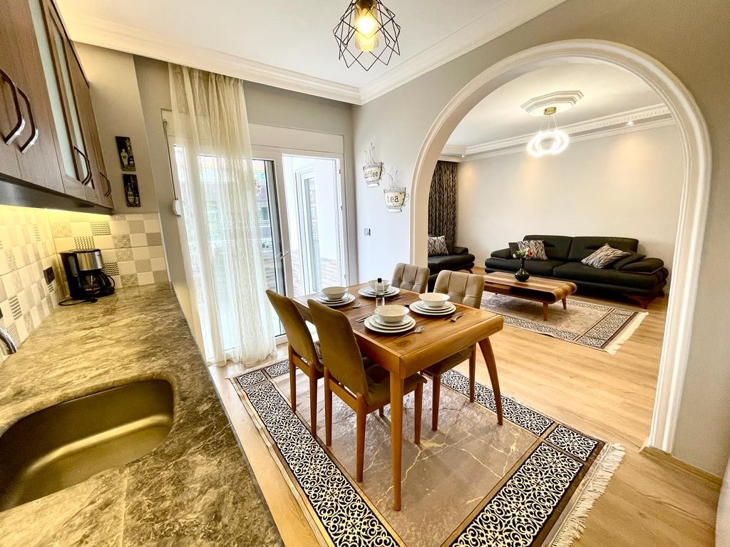 Romslig 3+1 Penthouse med Fjellutsikt i Alanya - Oba