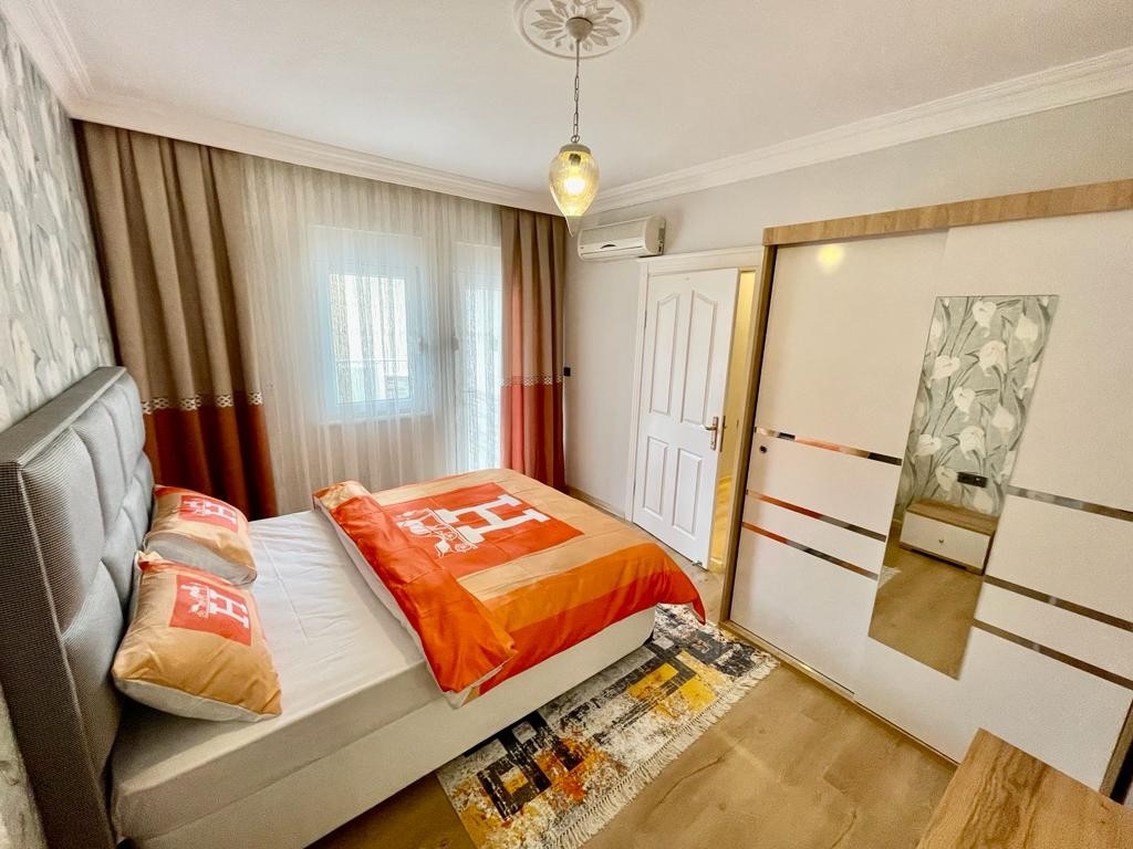 Romslig 3+1 Penthouse med Fjellutsikt i Alanya - Oba