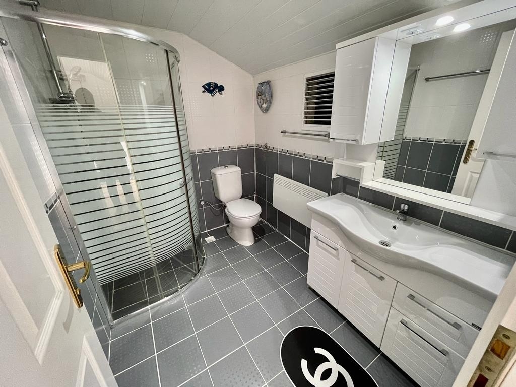 Romslig 3+1 Penthouse med Fjellutsikt i Alanya - Oba