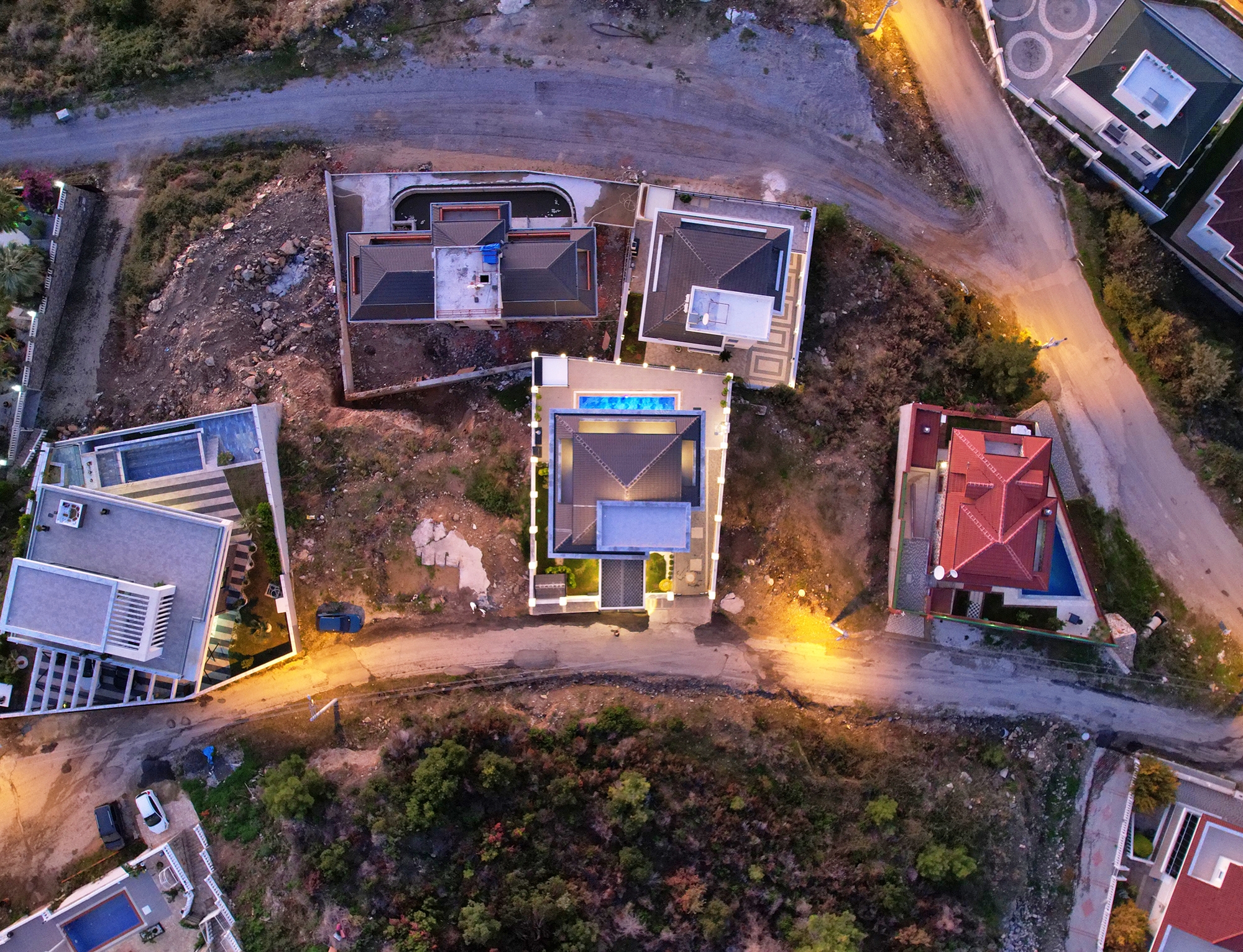 Luxuriöse 4+1 Villa mit atemberaubendem Blick in Kargicak, Alanya