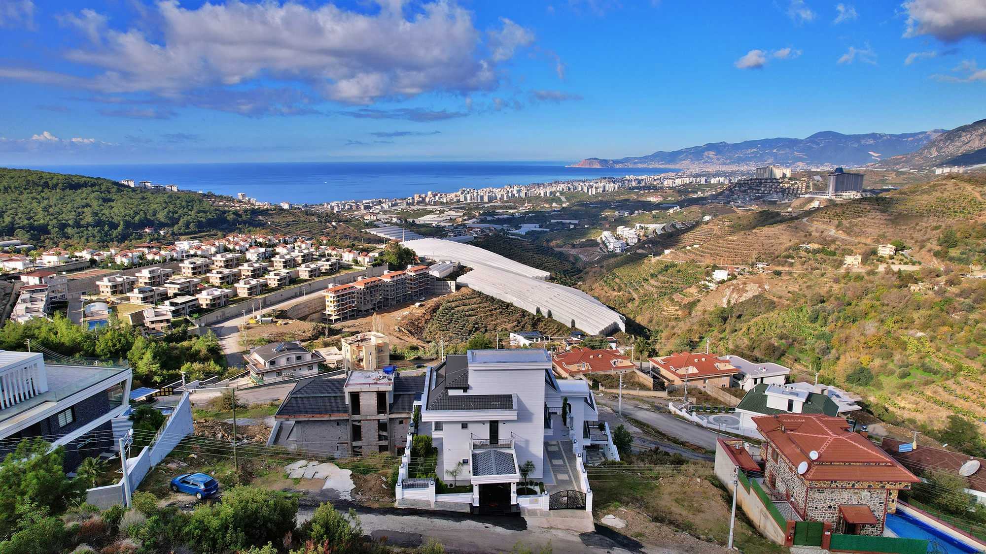 Luxuriöse 4+1 Villa mit atemberaubendem Blick in Kargicak, Alanya