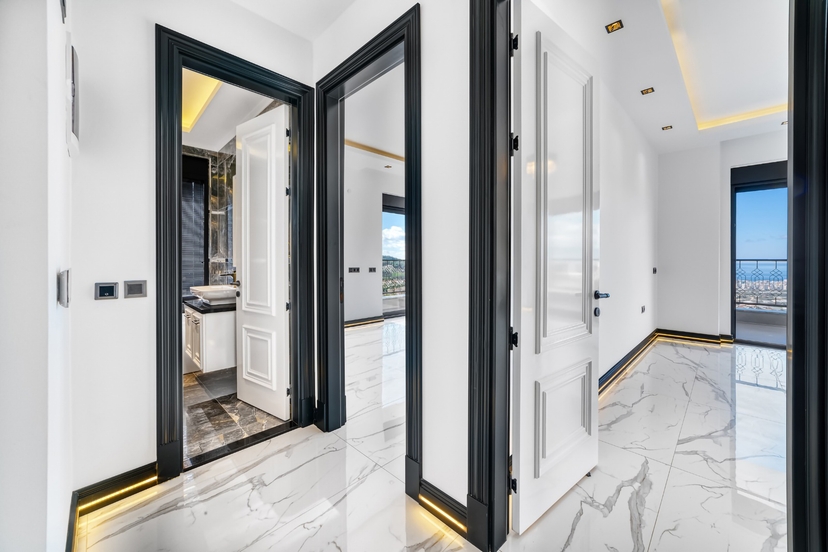 Luxuriöse 4+1 Villa mit atemberaubendem Blick in Kargicak, Alanya