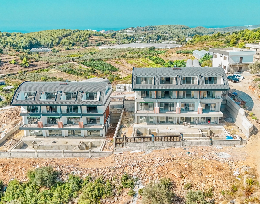 Luxuriöse 4+1 Villa mit Bergblick in Incekum, Alanya