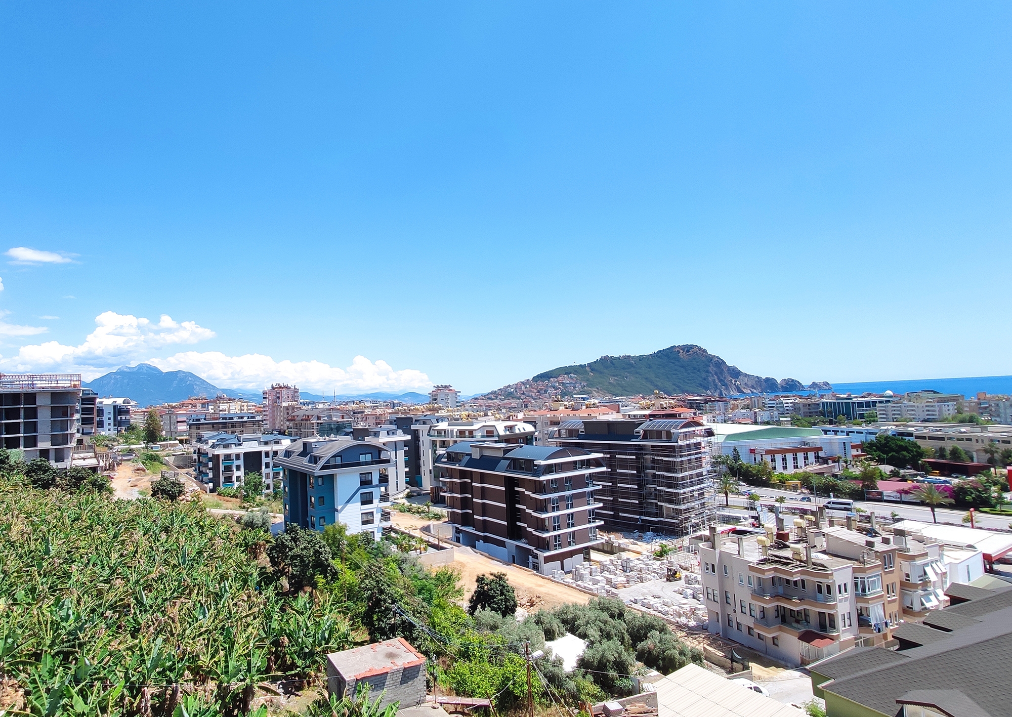 Luxuriöse 1+1 Wohnung mit atemberaubendem Blick im Zentrum von Alanya