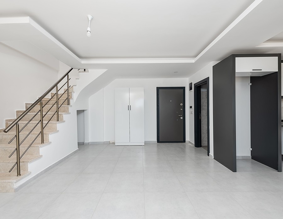 2+1 lägenhet med slott- och bergsutsikt, Alanya - Avsallar