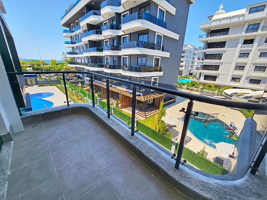Ylellinen 1+1 huoneisto meri- ja linna-näköalalla, Alanya - Kargicak