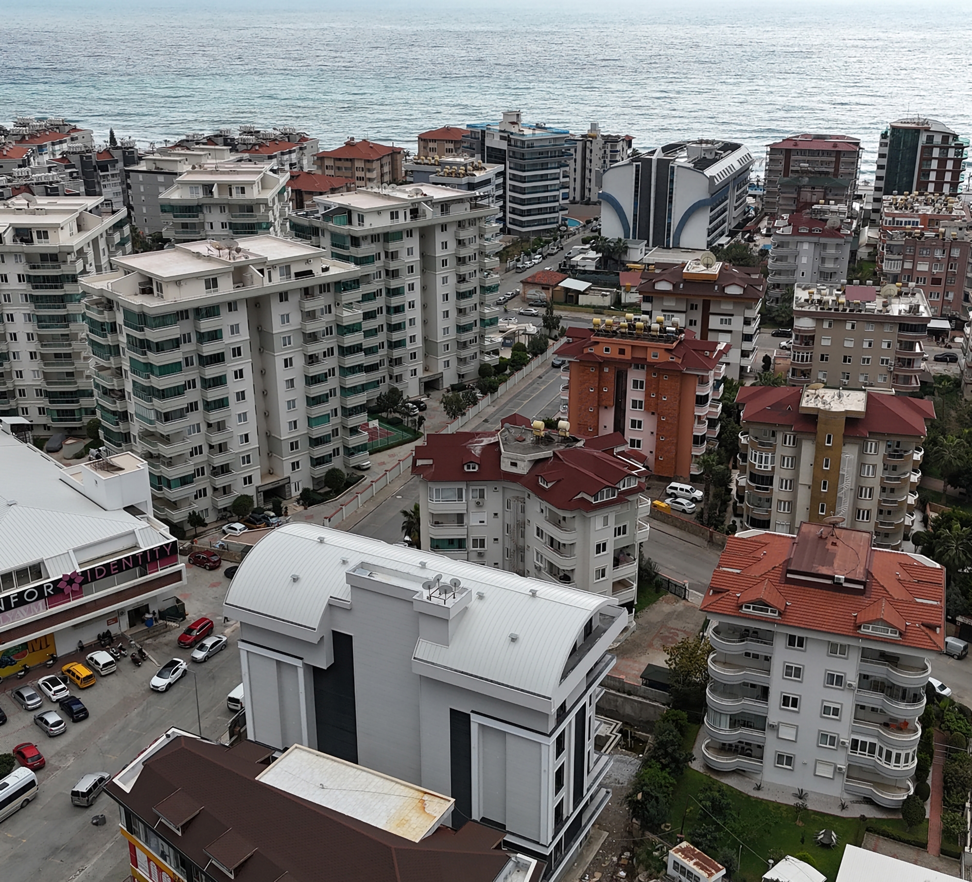 Luxuriöses 1+1 Apartment mit Burg- und Bergblick, Alanya Oba