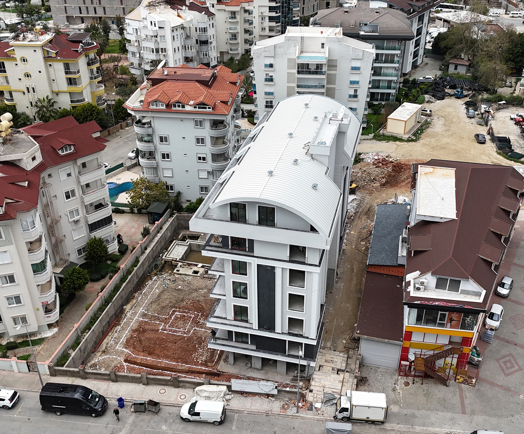 Luxuriöses 1+1 Apartment mit Burg- und Bergblick, Alanya Oba