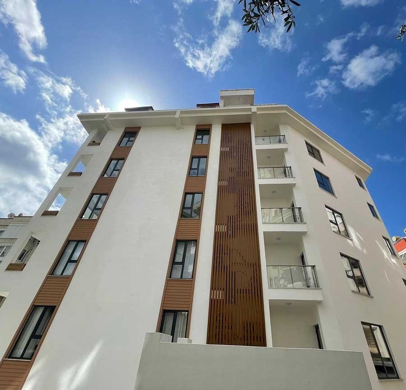 Luxuriöses 2+1 Apartment mit Meerblick, Burg- und Bergblick im Zentrum von Alanya