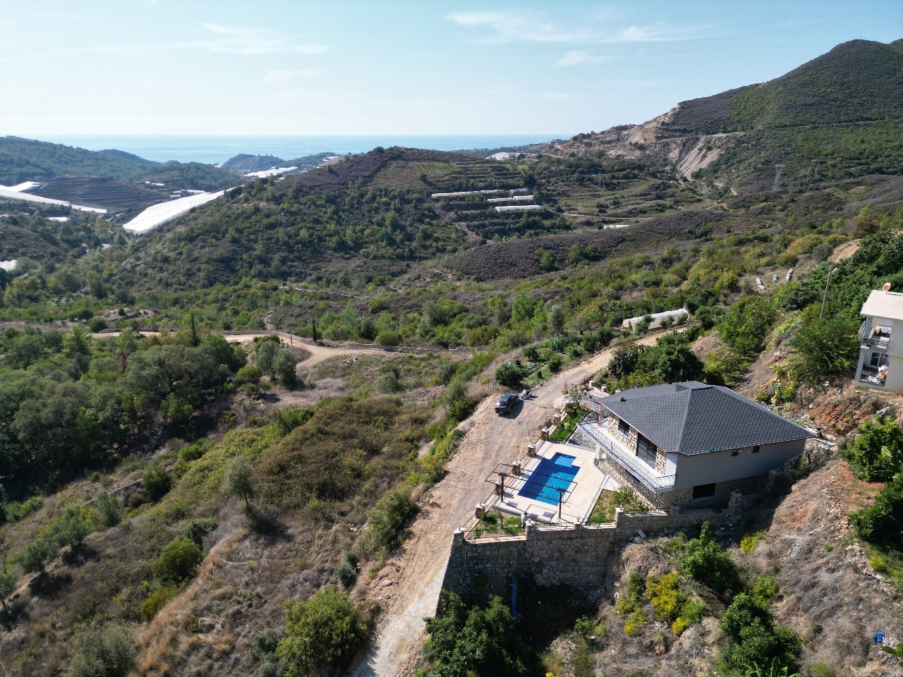 Luksus 3+1 Villa med Fantastisk Udsigt i Yeşilöz, Alanya