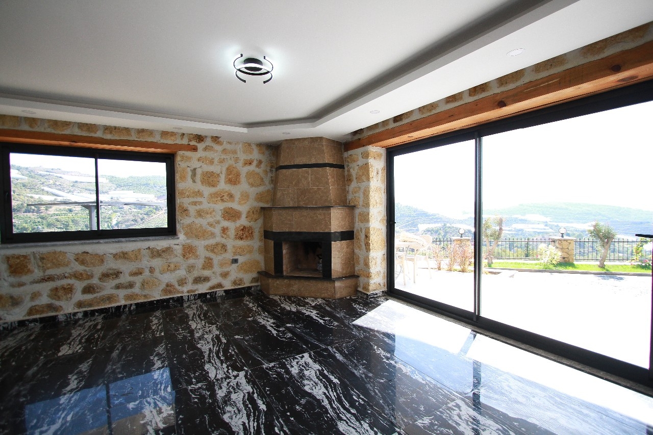 Luksus 3+1 Villa med Fantastisk Udsigt i Yeşilöz, Alanya