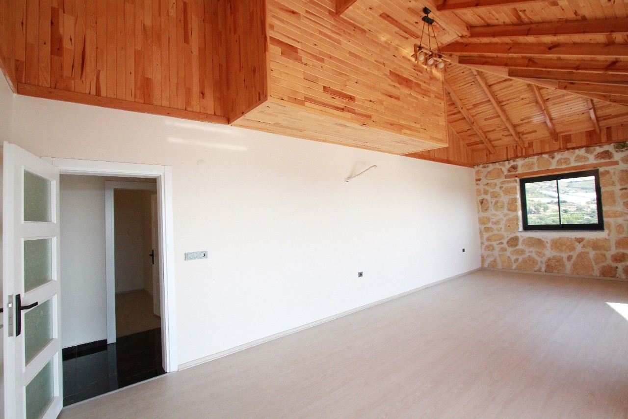 Luksus 3+1 Villa med Fantastisk Udsigt i Yeşilöz, Alanya