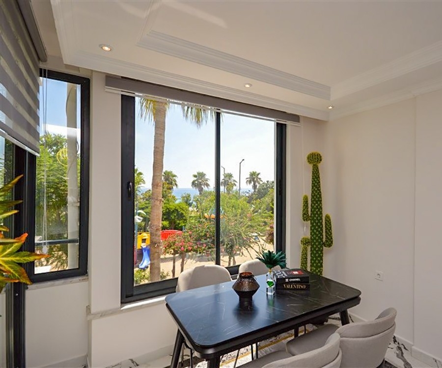 2+1 Wohnung mit atemberaubendem Blick, Alanya Zentrum
