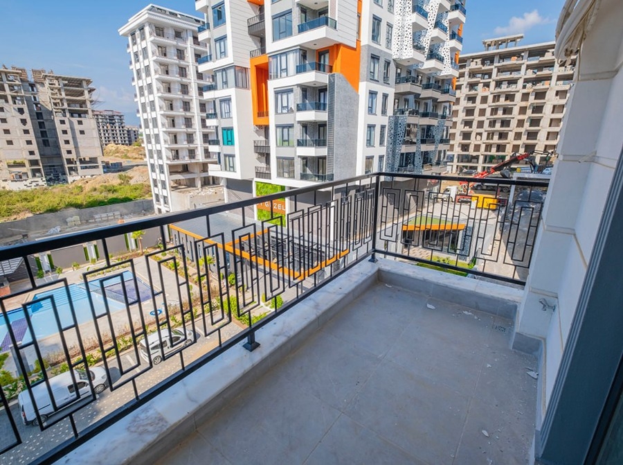 Lyxig 1+1 lägenhet med bergsutsikt i Mahmutlar, Alanya