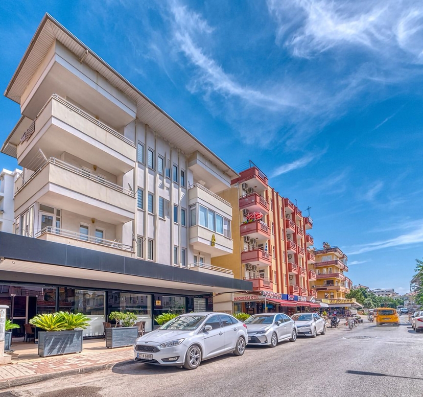 Luksus 1+1 Lejlighed med Bjergudsigt i Alanya Centrum