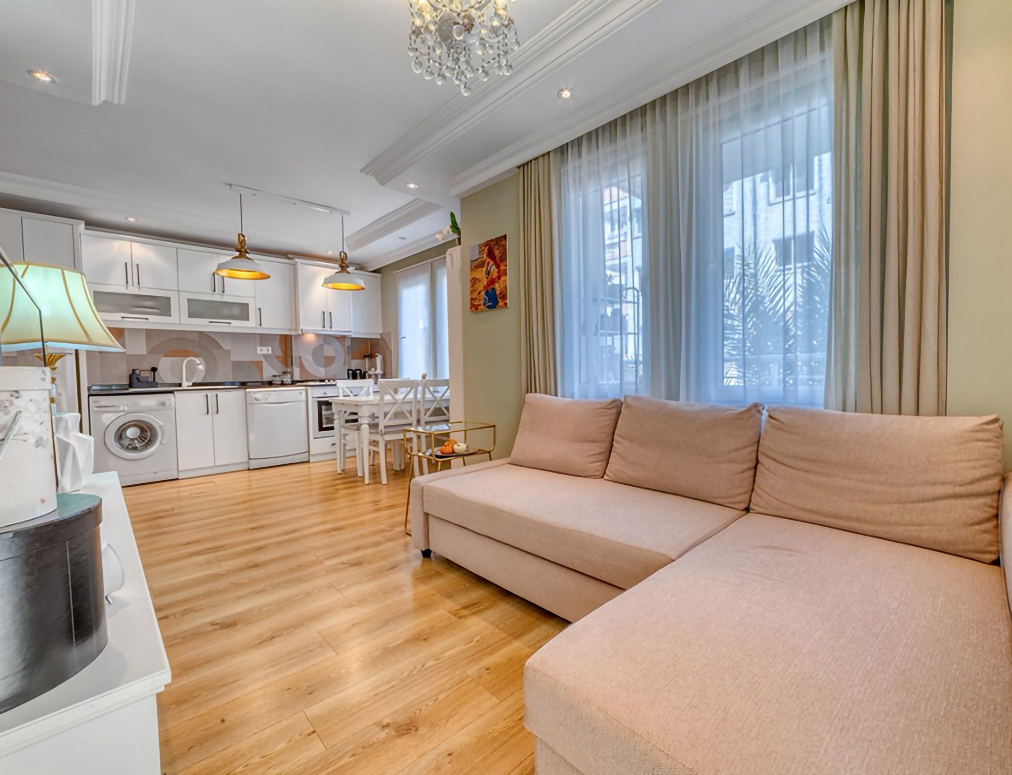 Luksus 1+1 Lejlighed med Bjergudsigt i Alanya Centrum