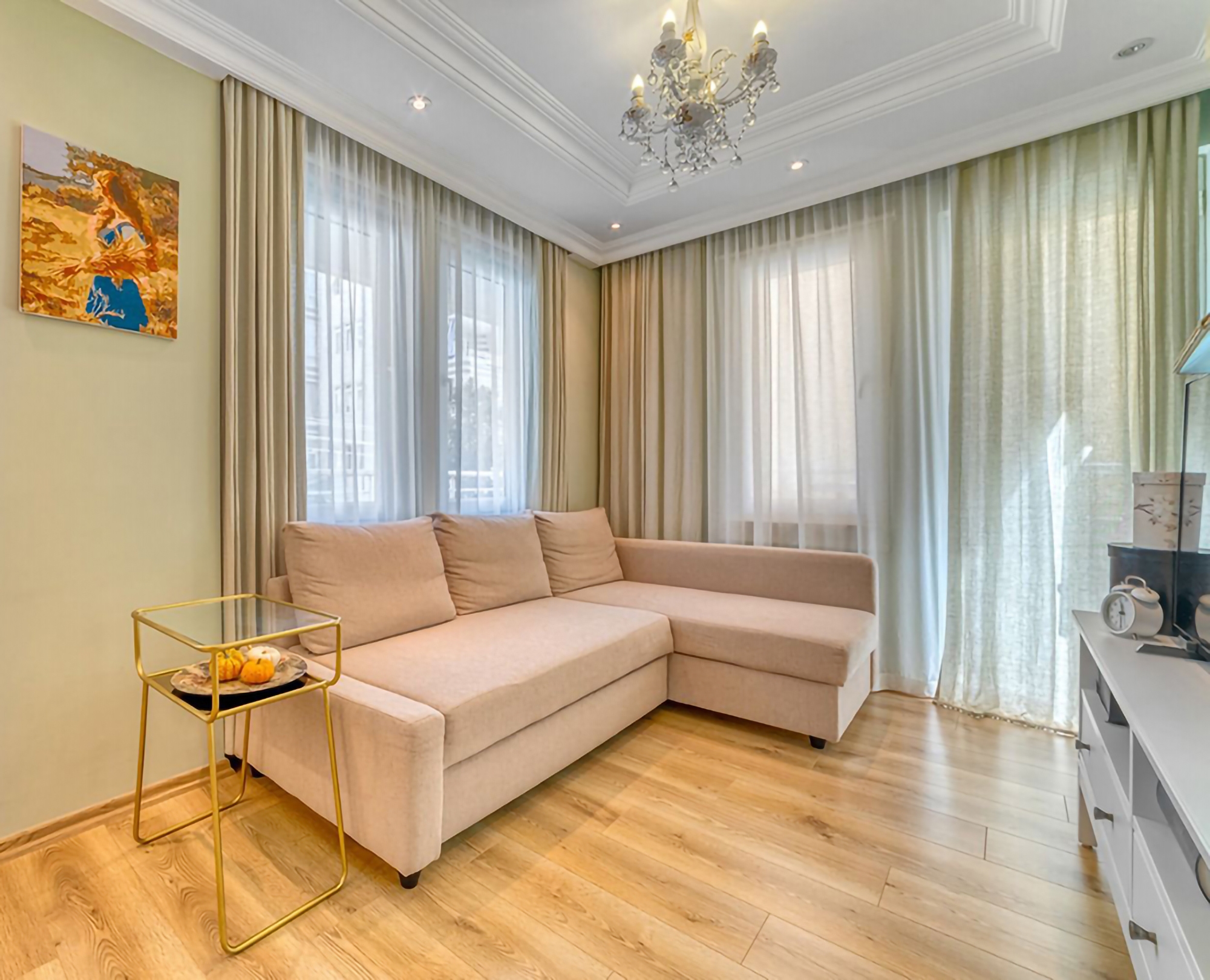 Luksus 1+1 Lejlighed med Bjergudsigt i Alanya Centrum