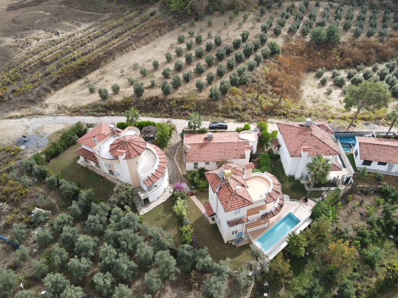 2+1 Villa med slott- och bergsutsikt, Alanya Avsallar