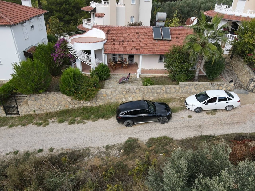 2+1 Villa med slott- och bergsutsikt, Alanya Avsallar