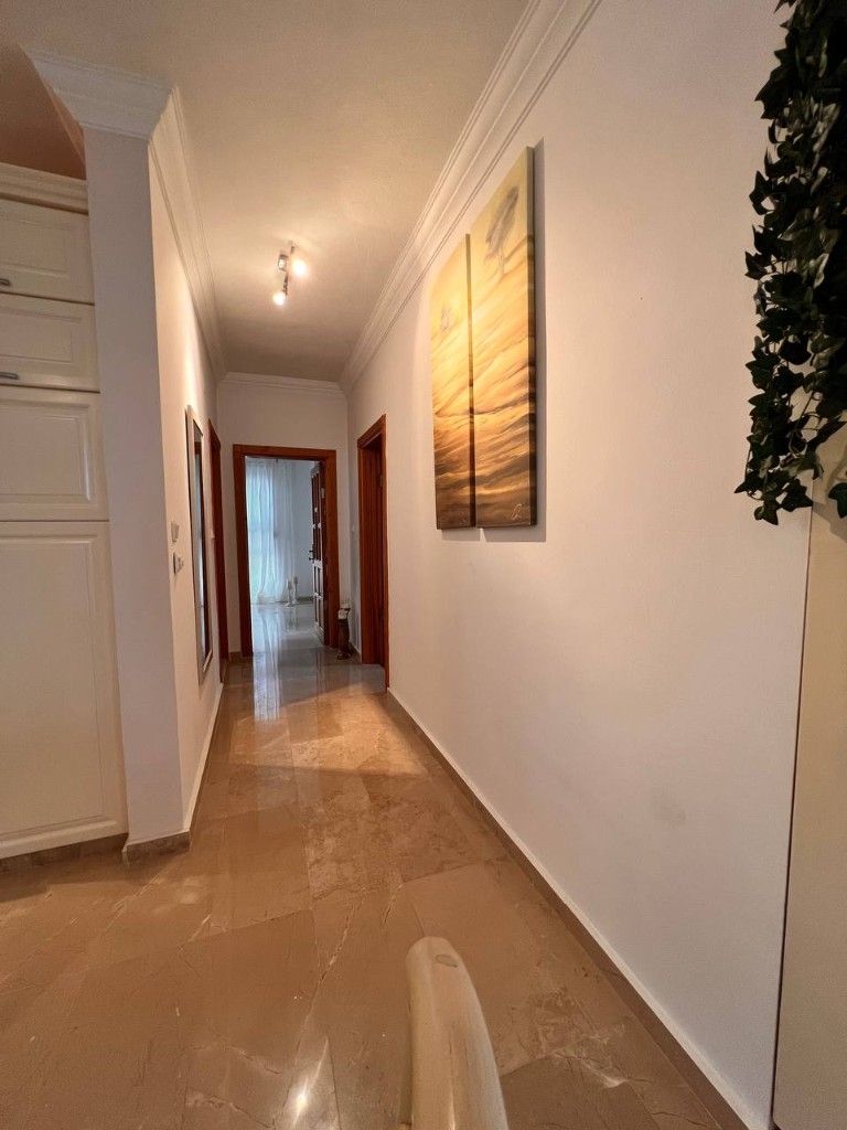 2+1 Villa med slott- och bergsutsikt, Alanya Avsallar