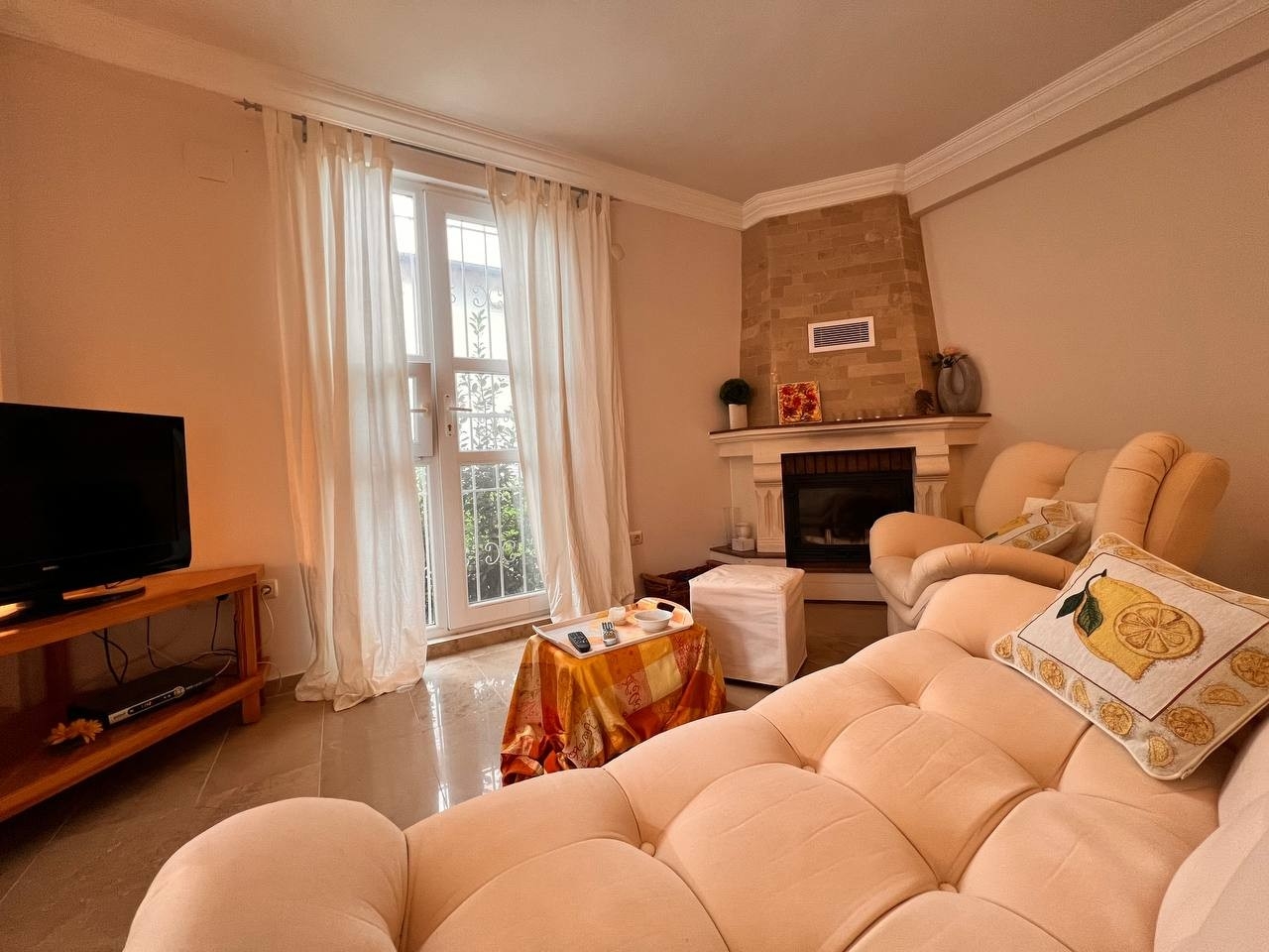 2+1 Villa med slott- och bergsutsikt, Alanya Avsallar