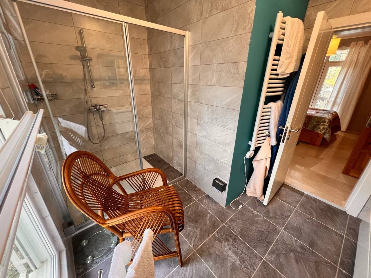 2+1 Villa med slott- och bergsutsikt, Alanya Avsallar