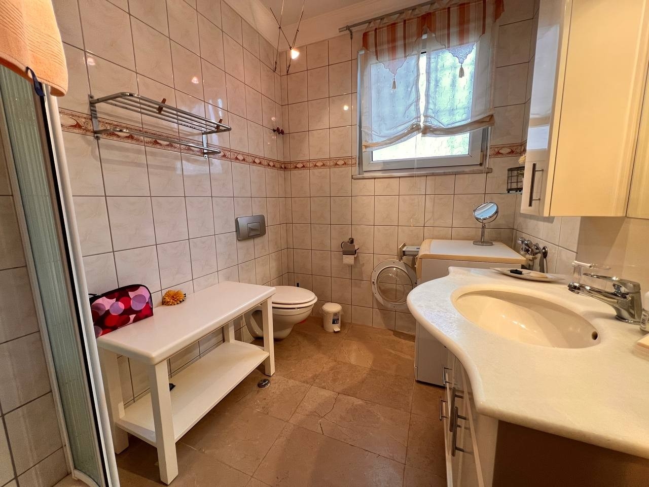2+1 Villa med slott- och bergsutsikt, Alanya Avsallar
