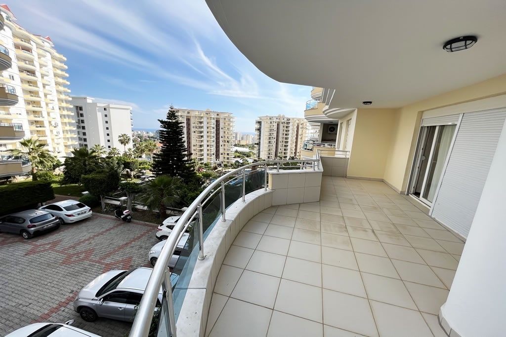 Luxurious 3+1 apartment ready to move into in Alanya
